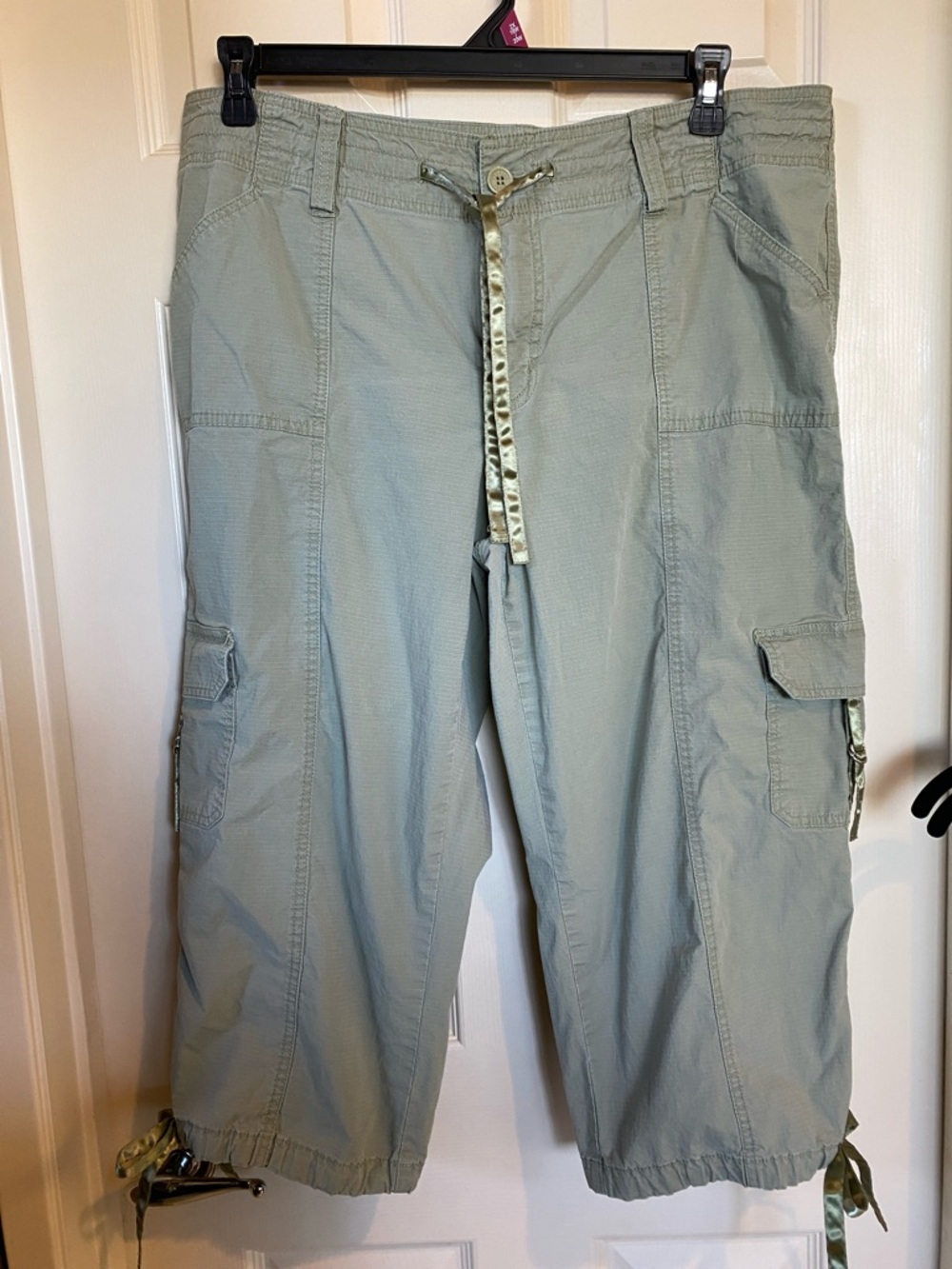 Venezia Sage Green Cargo Capri Pants